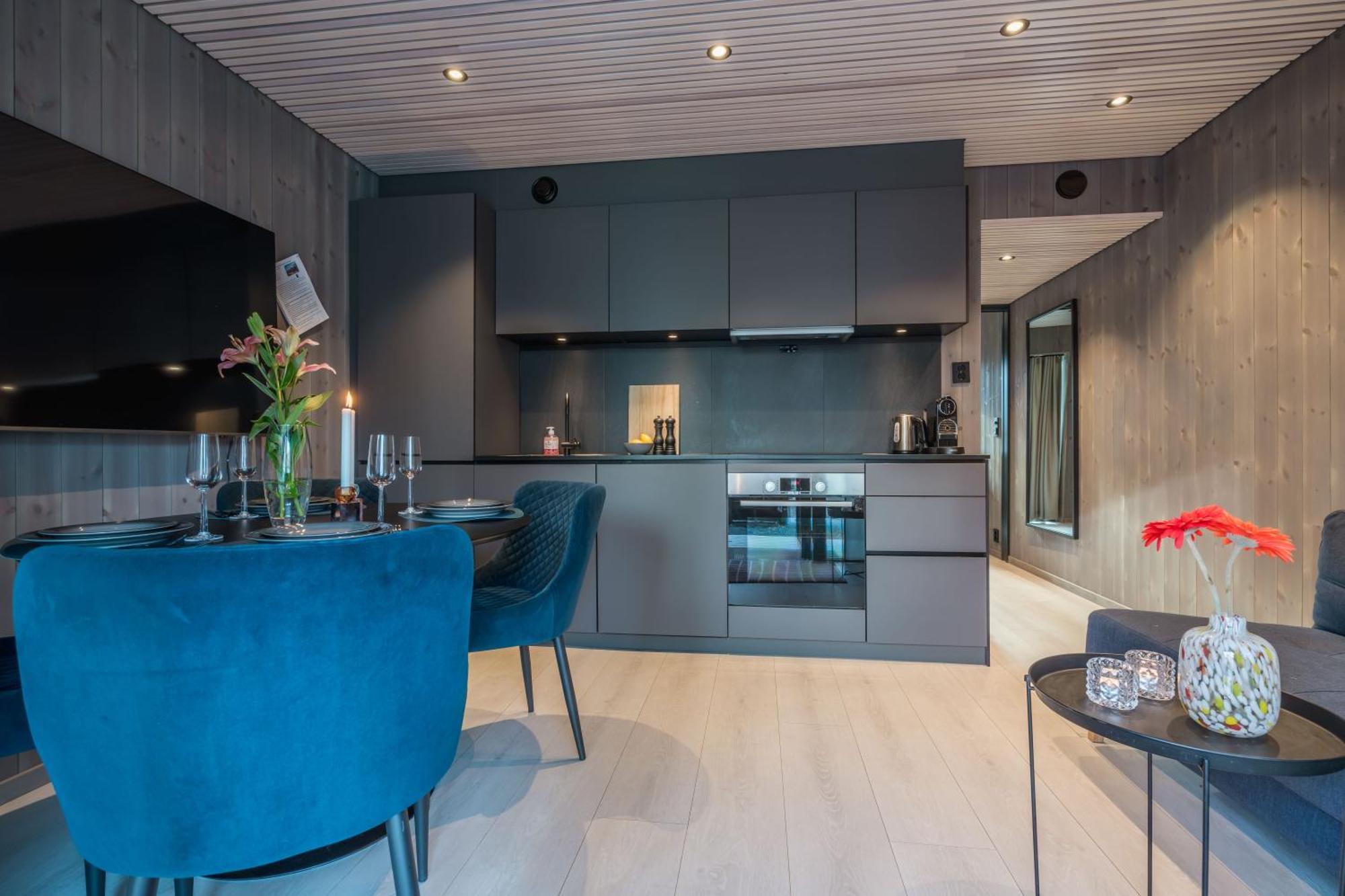 New And Modern Apartment In Henningsvær Exteriör bild